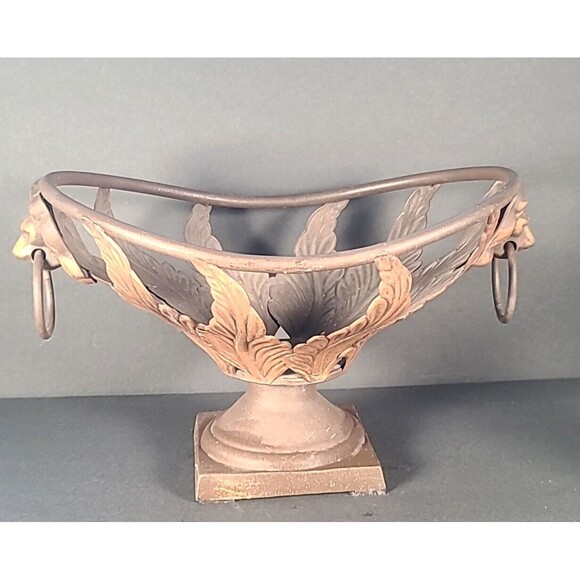 Wrought Iron Metal Basket With Lion Head Handles Pedestal Base Victorian Garden - Picture 7 of 11